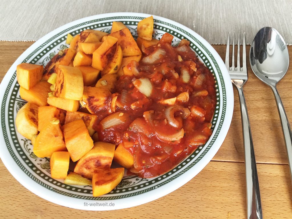 Zutaten für die vegane Süßkartoffelpfanne mit Tomatensauce und Ingwer
