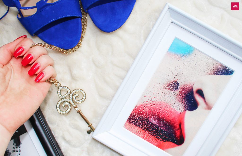 weiche-lippen-kuessen-partnerschaft Der neue Hello Body Lip Balm Coco Rich (Lippenbalsam) und das HelloBody Lip Scrub Coco Rich (Lippen Peeling) Test, Anwendung und Erfahrung. Sunny Set