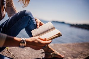 Willst du mehr vom leben und fragst dich, warum andere erfolgreich sind und du nicht? (Oder nicht so sehr) Readers are Leaders. Buch Erfolg im #Beruf: Buchempfehlungen und Bücher, die du unbedingt lesen solltest: Mehr Geld und mehr Zeit für dich: Meine Empfehlungen der letzten Jahre und die Amazon #Bestseller 2017. Gesetze für #Gewinner #Entrepreneur