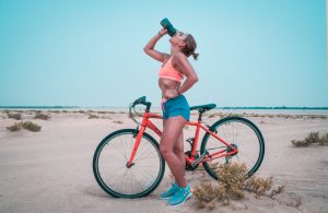 Fitness Supplemente für Anfänger Q&A - Fragen und Antworten zum Muskelaufbau bei Frauen, welche Supplements sinnvoll sind, welche gut für den #Muskelaufbau und #Fettabbau (#abnehmen als Frau) Welche Supplements man wirklich braucht. + gratis HIIT Trainingsplan + Supplemente Plan. Aufklärung für Anfänger. Was ist was und wofür? Die häufigsten Fragen in diesem Blogpost.