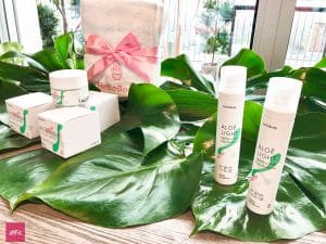 HelloBody Aloé Light Tagescreme Erfahrung Hello Body Handtuch