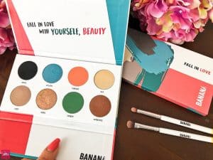 #BANANABEAUTY #EYESHADOW #IDEEN #LIDSCHATTEN #Beautyblog #Erfahrung mit der PINKITTUDE EYESHADOW PALETTE von Banana Beauty (Werbung) und meine #Erfahrungen, 8 verschiedene Lidschatten Farben, fast alle #vegan für ein natürliches #Augen #MakeUp auch für deine #Hochzeit, #Geburtstag. Eyeshadow Paletten Erfahrungsbericht für blaue Augen, braune Augen und grüne Augen. Bewertung der Eyeshadow Banana Beauty Sets. Spare bis zu 45% #Rabatt im Online Shop siehe Blogpost (Gutschein Code: fitweltweit)