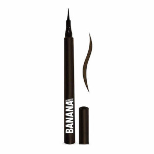 Wow, nun wird es intensiv mit dem Say So Eyeliner. Ein brauner Ink Liner Stift ist der Hammer, besonders, wenn du blaue oder grünen Augen hast. Ich kann dir sagen, dass deine helle Augenfarbe dadurch noch mehr zur Geltung kommen wird und braune Augen bekommen einen weicheren Rehaugen-Effekt. Super schön. Für den klassischen Look in braun. Brauner Eyeliner-Stift mit ultra präziser Spitze